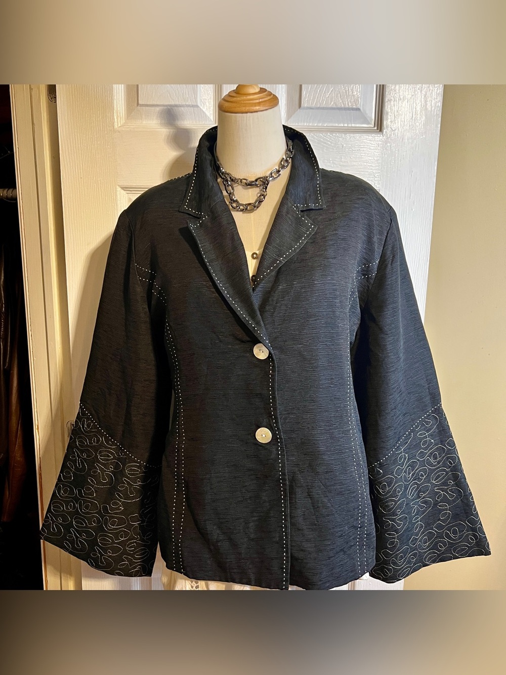 Kaelyn Max Wms Vtg Black Silk Linen Embroidery Flare Sleeve Whimsigoth Jacket 18